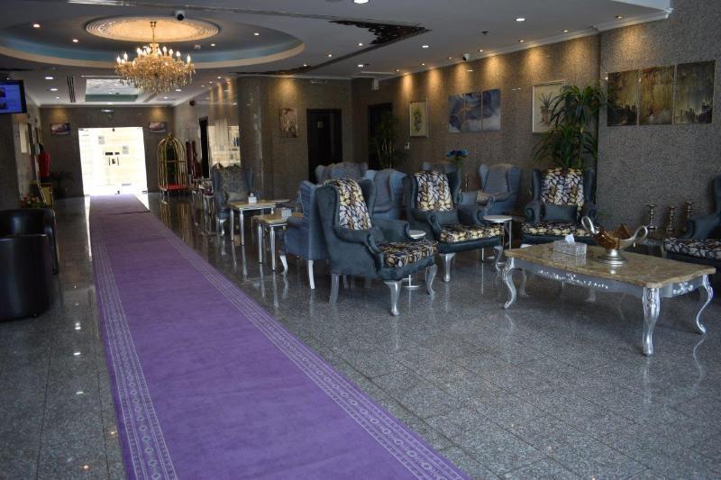 One To One Aparthotel Αλ Κομπάρ Εξωτερικό φωτογραφία